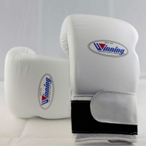 Winning Boxing Gloves (Velcro/White)