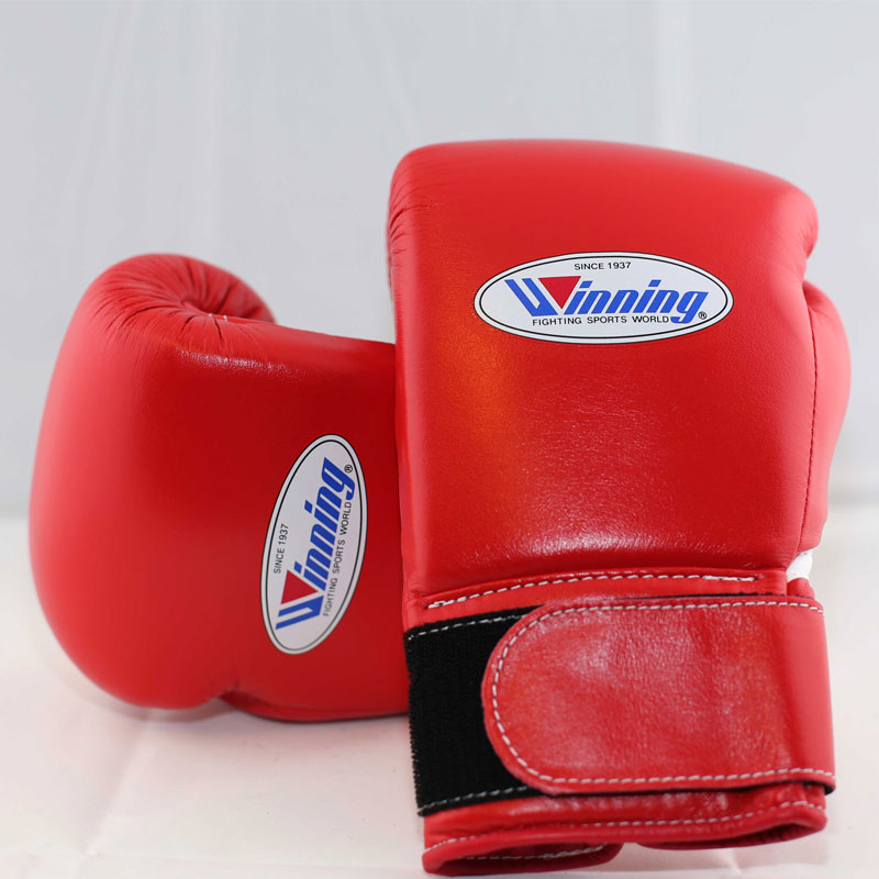 Winning Boxing Gloves (Velcro/Red)